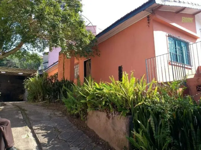 Terreno Residencial de 284 m² em Santo André (Jardim do Estádio)  Financia