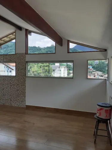 OPORTUNIDADE. CASA NO CÔNEGO 3 QUARTOS, 2 SALAS, SUITE