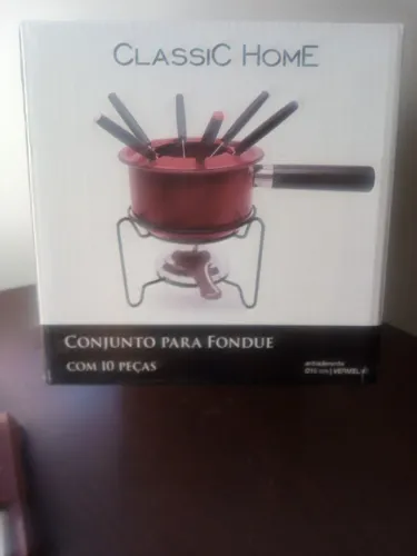 R$ 60,00 Conjunto Fondue com 10 peças (sem uso) cor vermelha Classic home