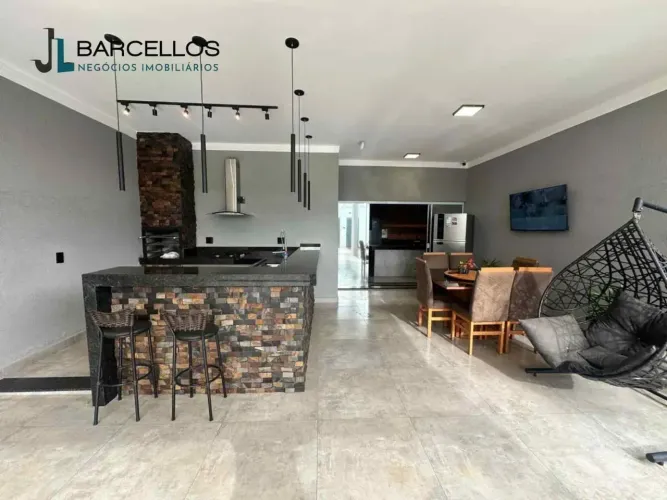 Casa à Venda no Jardim Botânico
