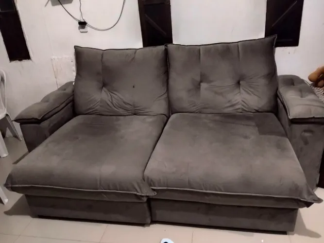 Sofá Retrátil Reclinável novo