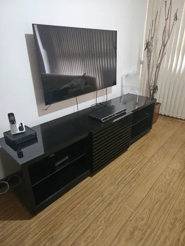 Moderno rack 2m em laca preta