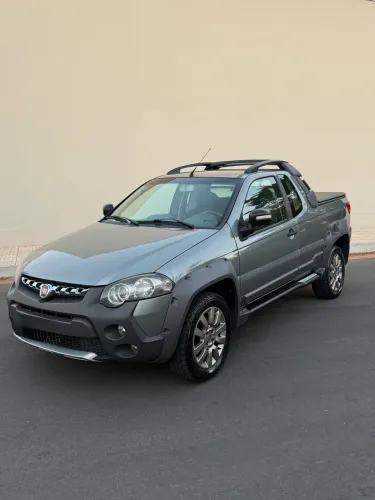 Fiat Strada Adventure1.8/ 1.8 Locker Flex CD 2014