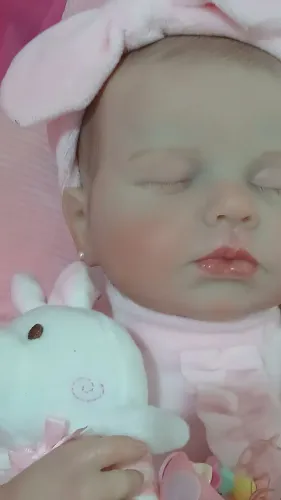 Bebê reborn com detalhes incríveis realistas