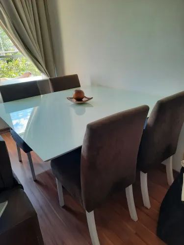 Vendo mesa de laca branca