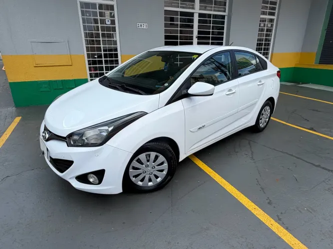 Hyundai HB20S C.plus/c.style1.0 Flex 12V Mec. 4P 2015