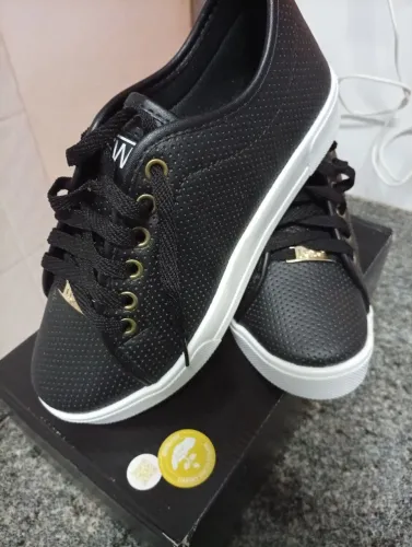 Tênis feminino Novo