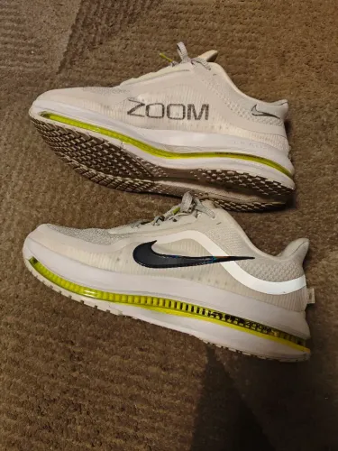 Nike Pegasus Premium 