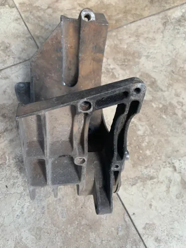 Suporte/compressor ar condicionado ford ecosport/fiesta original