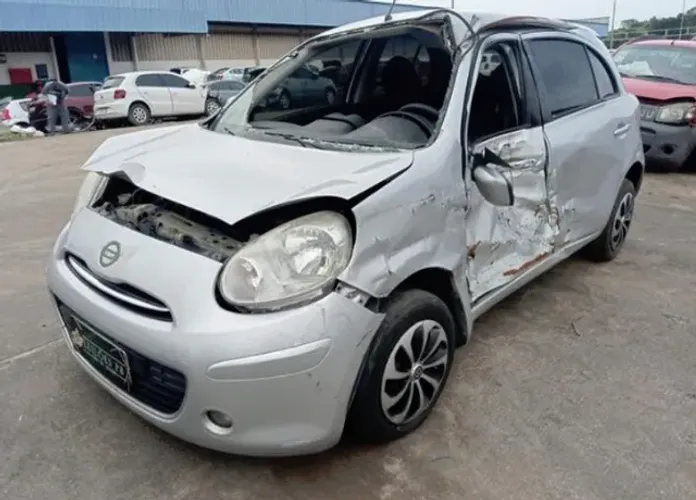 sucata nissan march 2013 a 2014 peças