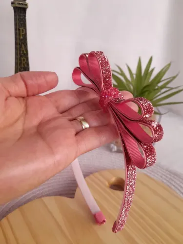 TIARA LUXO ESTILO CHANEL VERMELHO LAÇO EM PÉ GLITTERS