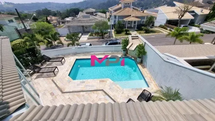 CASA A VENDA NO CONDOMÍNIO TERRAS DE SÃO CARLOS - CAXAMBU - JUNDIAÍ.