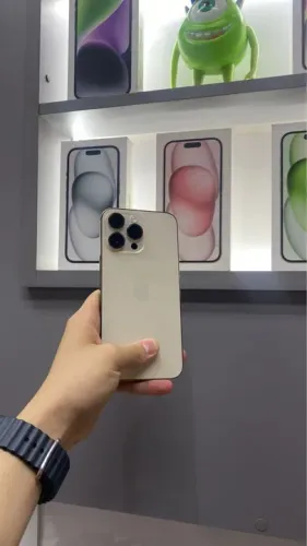 **iPhone 14 Pro Max 256GB (Gold) semi novo**