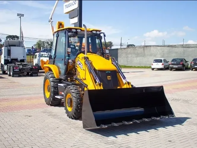 Retroescavadeira 