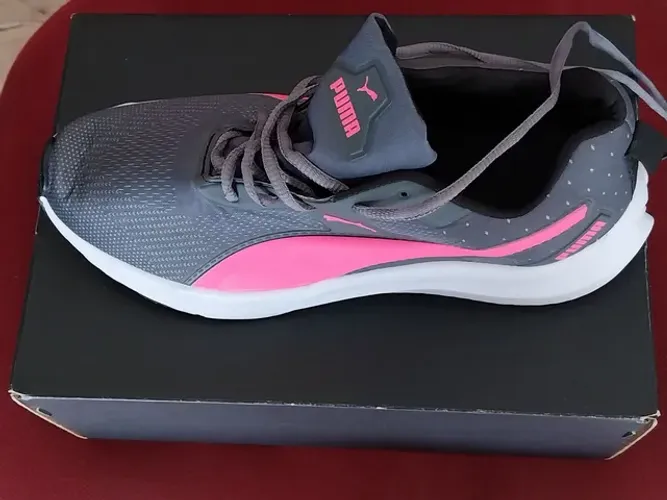 TÊNIS PUMA FEMININO 1 LINHA  TAMANHO 39.