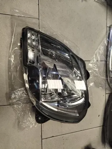  Farol Dianteiro Esquerdo Do Daf Xf 150 Recuperado