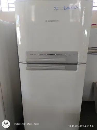 REFRIGERADOR ELECTROLUX