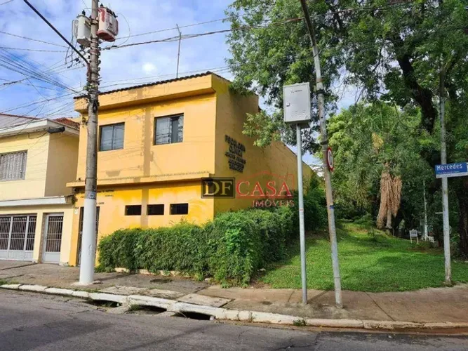 Salas comerciais.