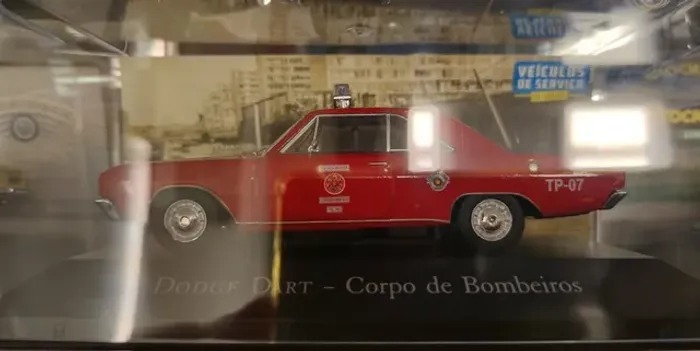 Miniatura Dodge Dart - Corpo de Bombeiros - 1:43 (11 cm.)