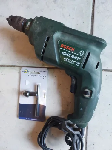 Furadeira Bosch 130$ ( entrego) aceito pix 