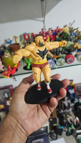 Figura de ação street fighter planeta deagostini ZANGIEF