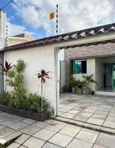 CASA NO MONTE CASTELO