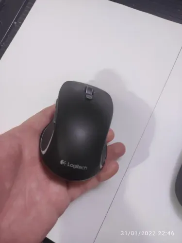 Mouse sem fio Logitech m560