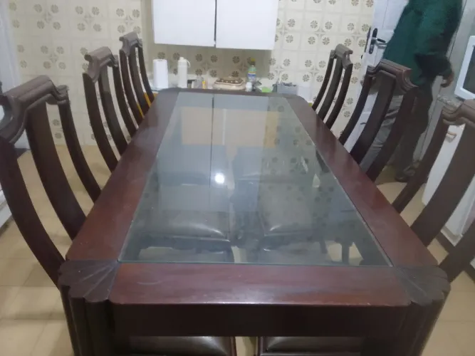 Mesa de jantar com 6 cadeiras