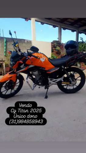 Vendo essa linda moto , único dono!