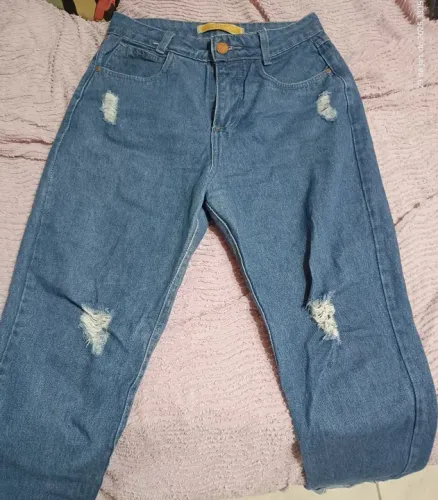 Calça Jeans Destroyed