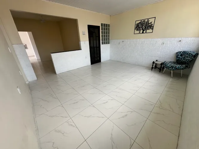 Alugo casa 3 quartos 