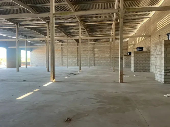 Excelente Galpão na Barra nova