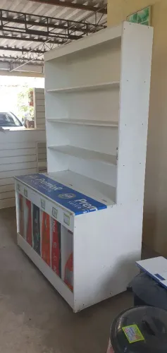 Expositor e Prateleira para Comércio