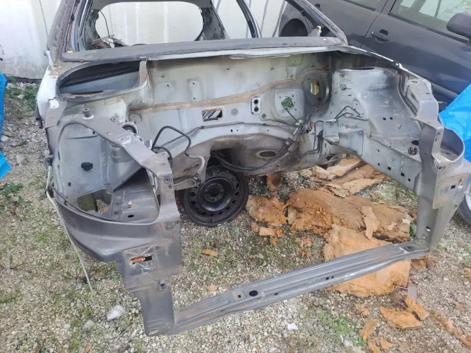 Frentao ponta de longarina peugeot 206 207 hatch sedan sw