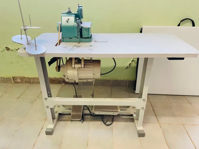 Maquina Overloc buterflay