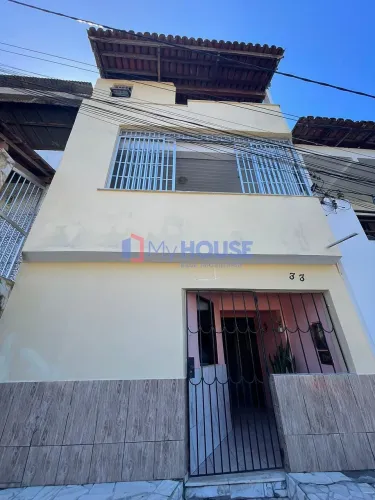 Casa à venda, localizado na ladeira do café e próximo Av. Soares Lopes, Teresópolis, Ilhéu