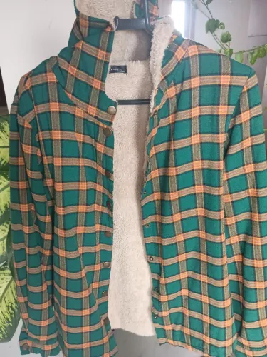 DESAPEGO jaqueta xadrez com capuz peludinha
