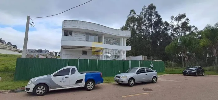 Excelente Casa a Venda no Condomínio Terras da Alvorada no Bairro Residencial Colinas de I