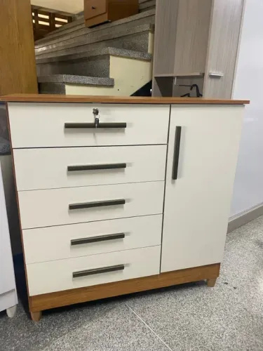 Cômoda com sapateira Novo