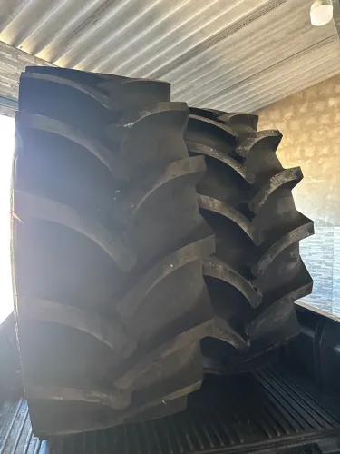 Pneus Agrícolas Novos - Trator e Máquinas