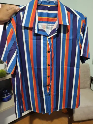 Camisa listrada azul e laranja