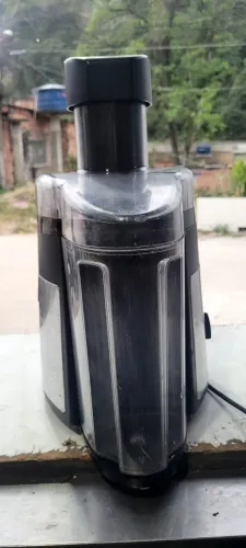 Centrífuga de Alimentos Britânia Juicer 1000 800W