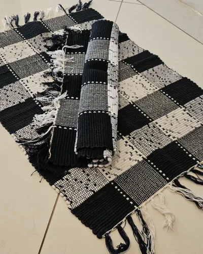 Dupla de Tapetes Artesanais Para Cozinha Banheiro -2un