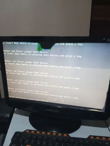 Monitor Samsung 17" c/Def. Na tela