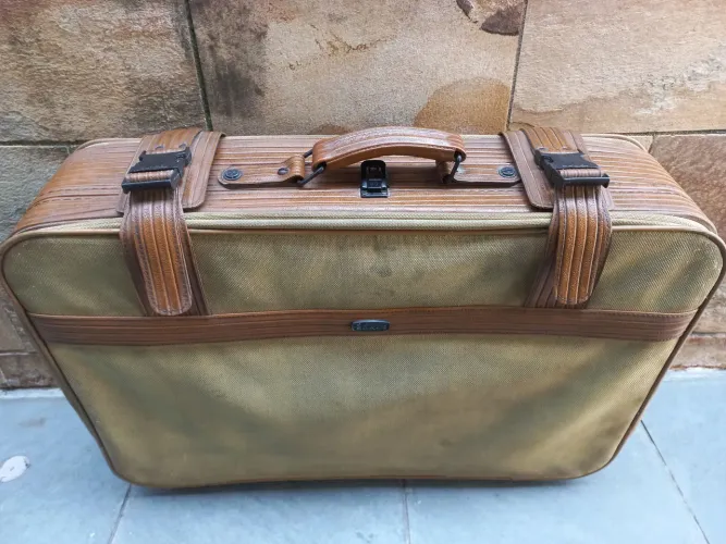 Mala Viagem Vintage IKA anos 70 com rodinhas 