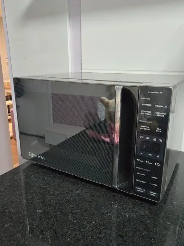 Microondas Eletrolux 23L