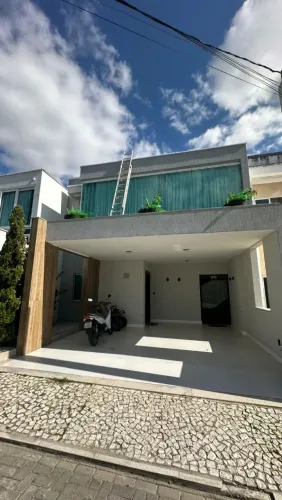 Edson C. Apresenta Duplex reformado próximo a Fraga Mai