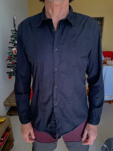 Camisa preta OSKLEN