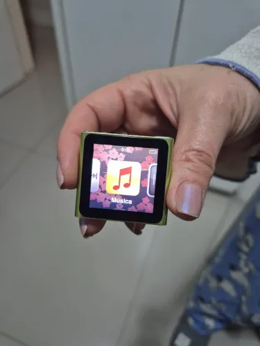 ipod nano apple