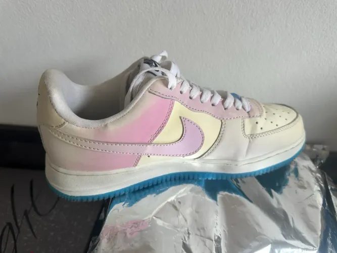 nike air force one 07 lx uv